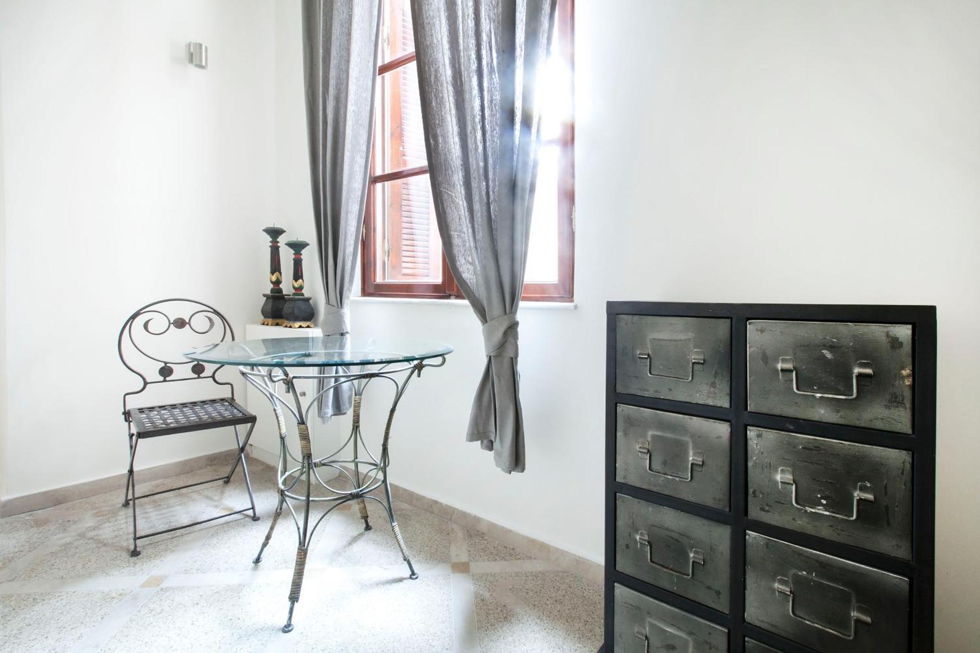 2A One Bedroom Apartment