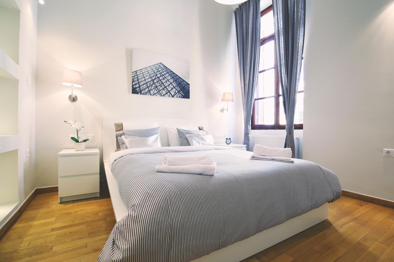 2A One Bedroom Apartment